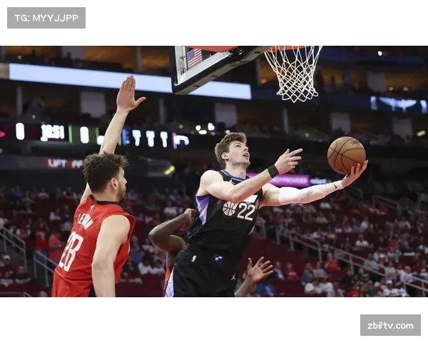 通讯:时隔五年重返季后赛,步行者更衣室内的庆祝场景